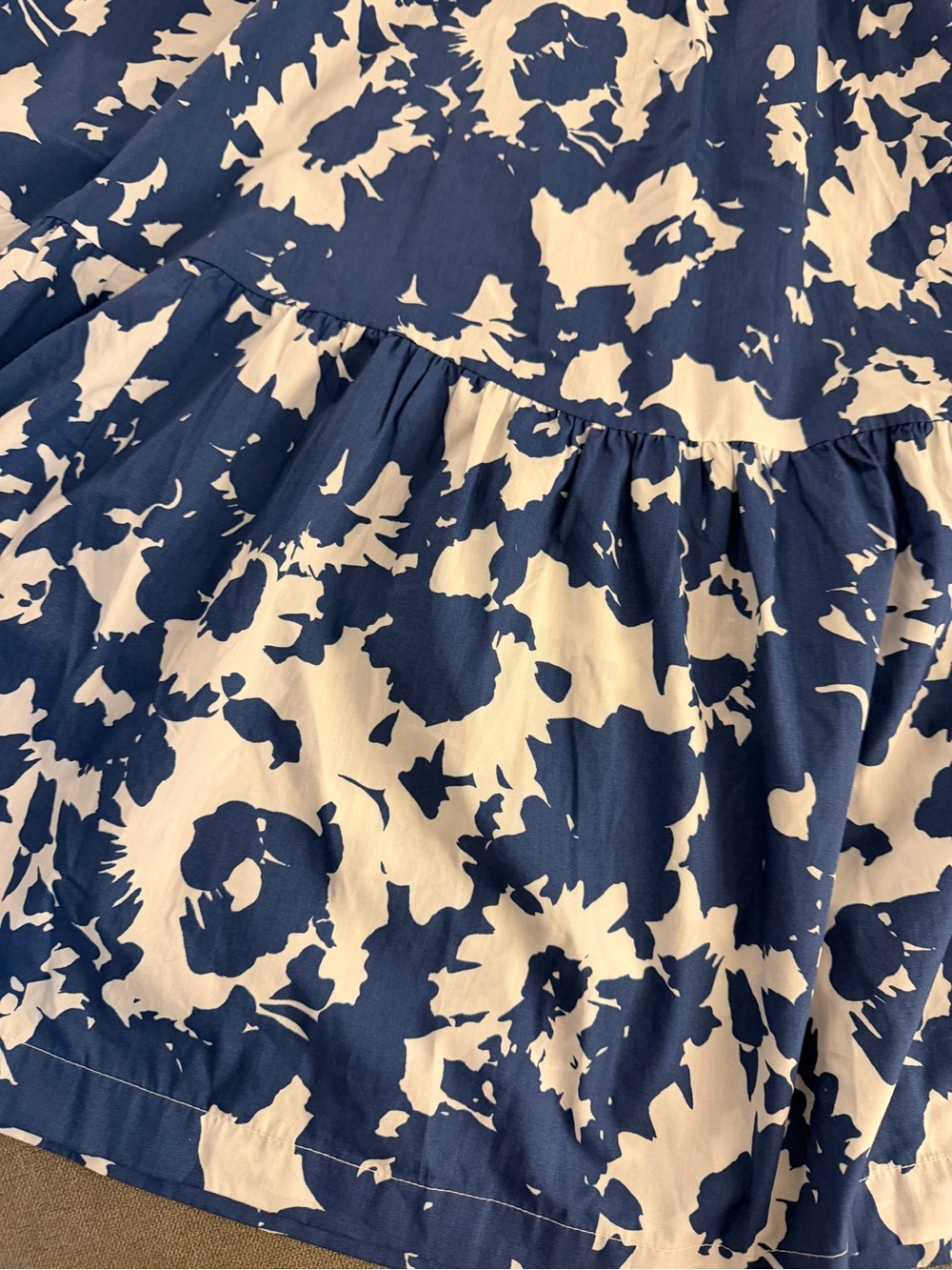 Abercrombie & Fitch Emerson Blue White Floral Puff Sleeve Midi Dress M NWT - Picture 6 of 6